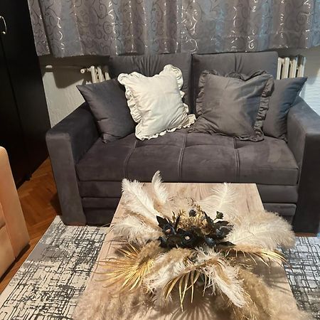 Apartamento Beo Shooping Centar Belgrado Exterior foto