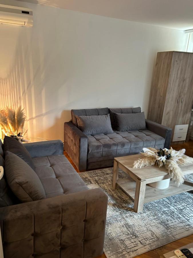 Apartamento Beo Shooping Centar Belgrado Exterior foto