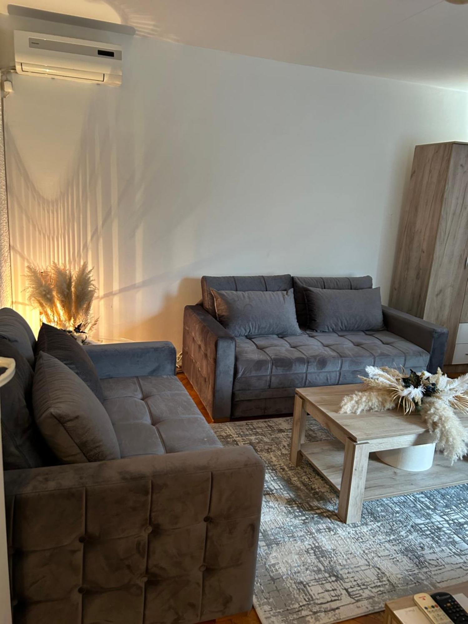 Apartamento Beo Shooping Centar Belgrado Exterior foto